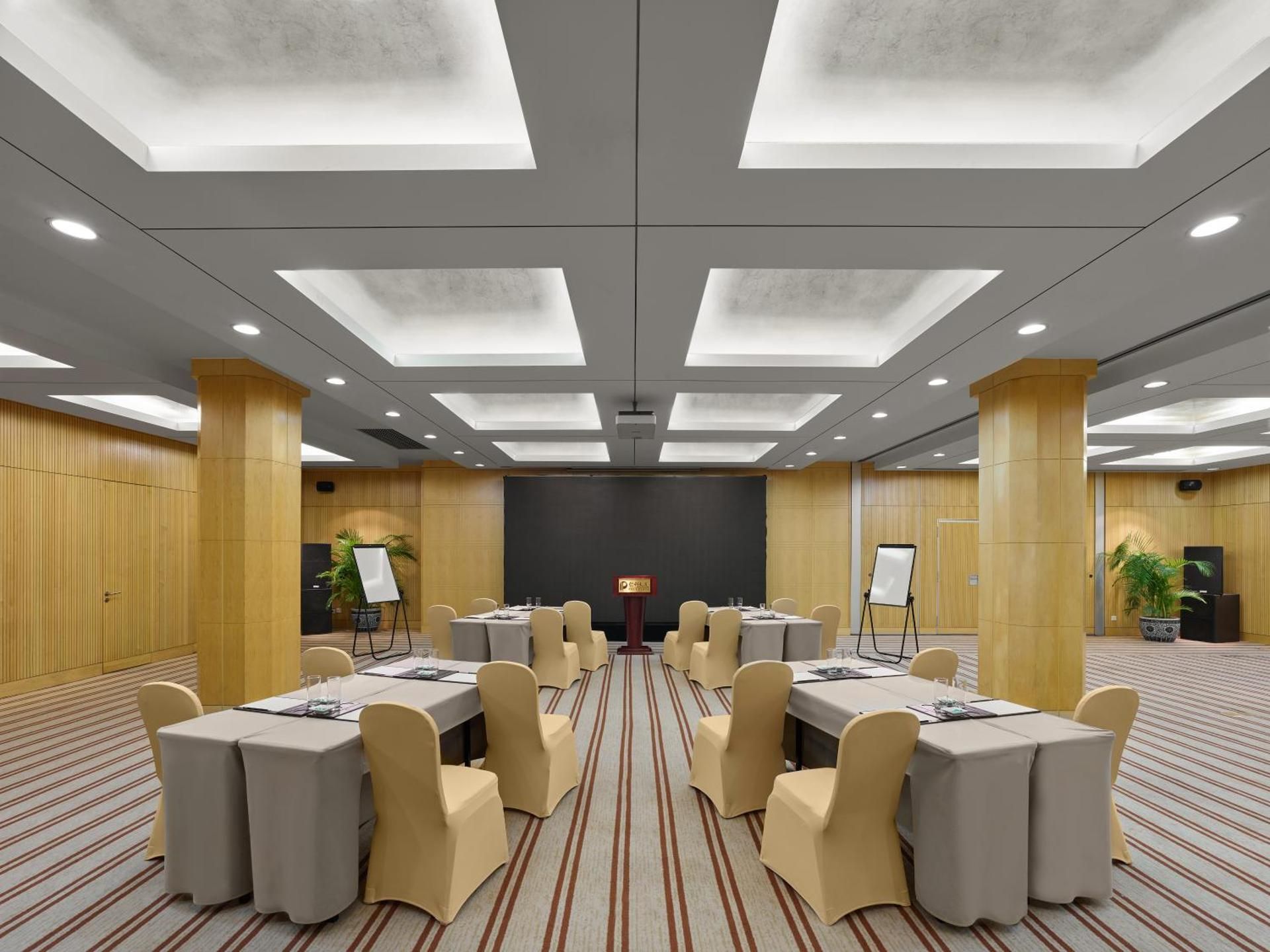 undefined Beijing Poly Plaza Hotel 3