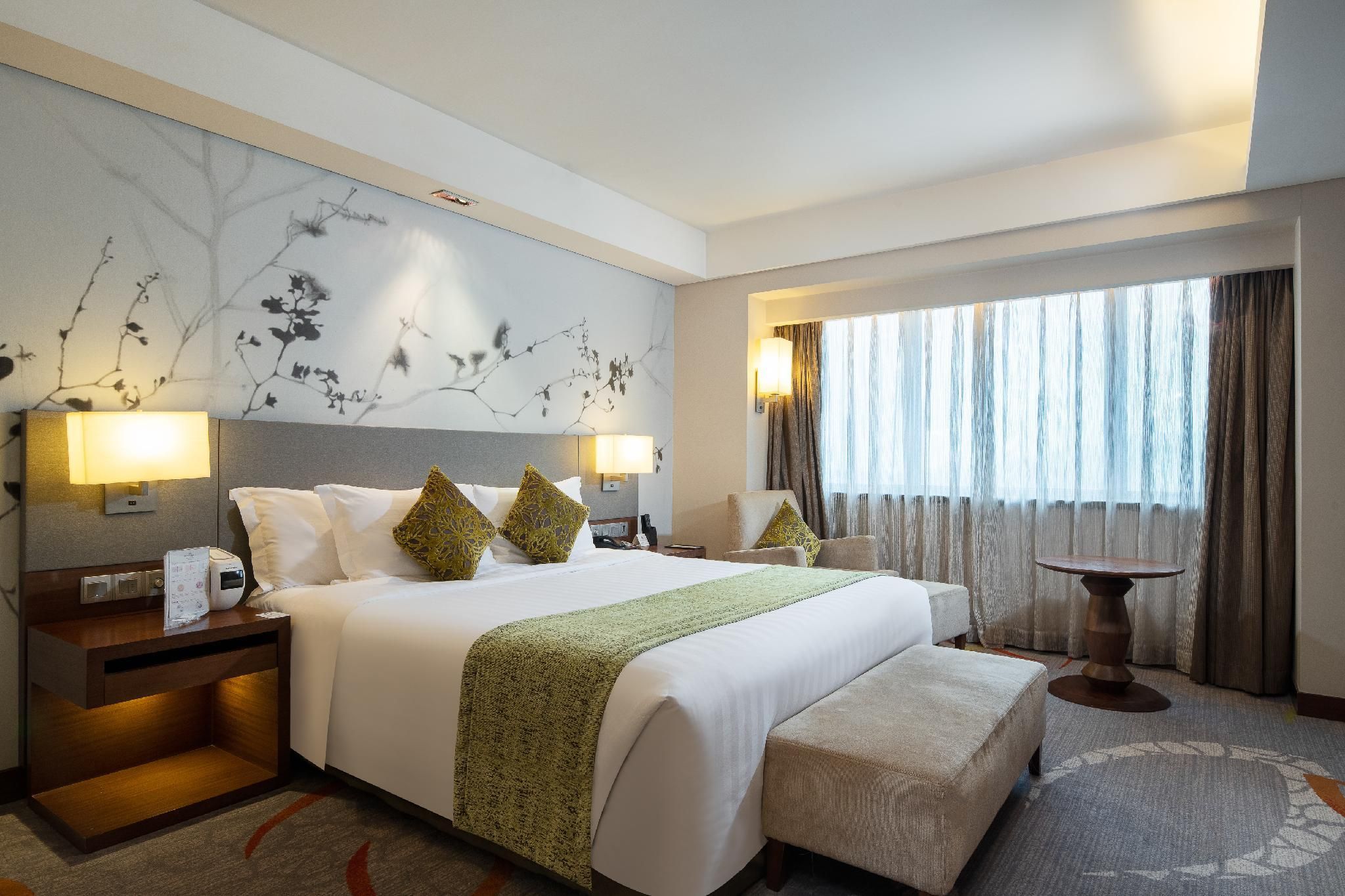 1 Bedroom Suite Lounge Access