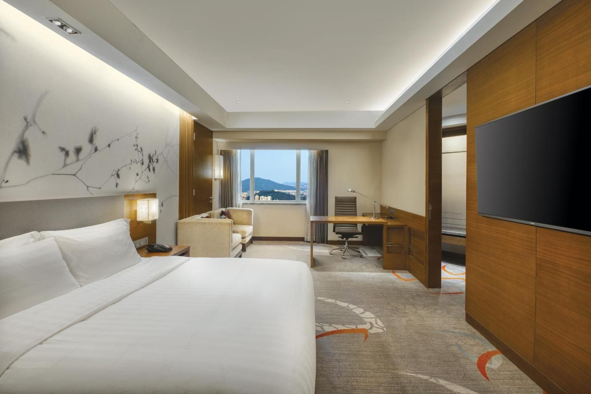 1 King Premium City View Lounge Access
