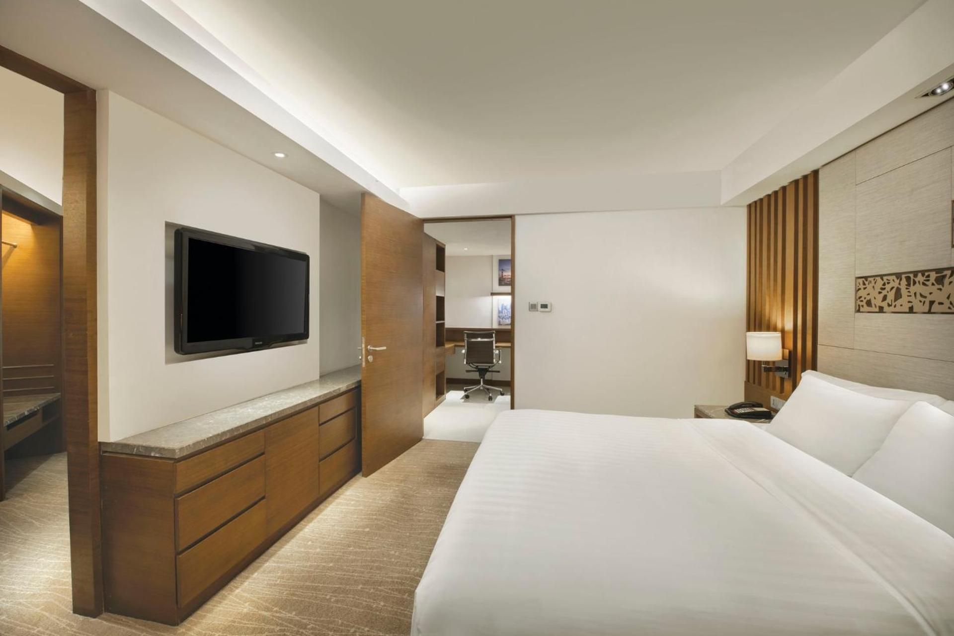 Two-Bedroom Suite with Dining Kitchen