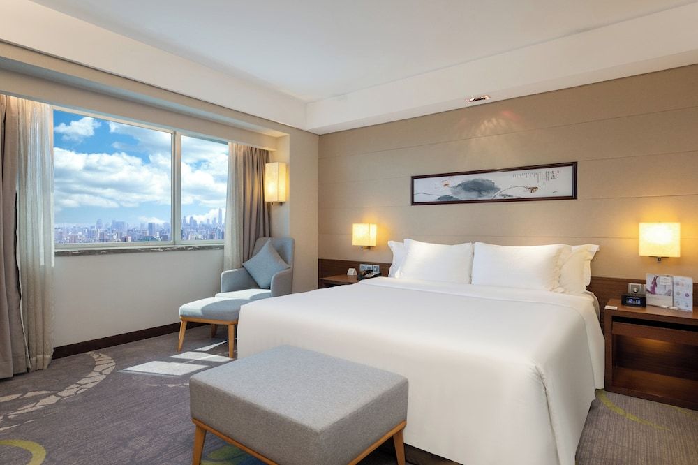 Crowne Plaza Guangzhou City Centre by IHG Standard Room 3