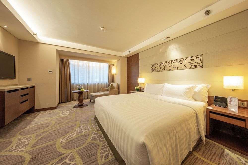 Standard Room, 1 King Bed, Accessible
