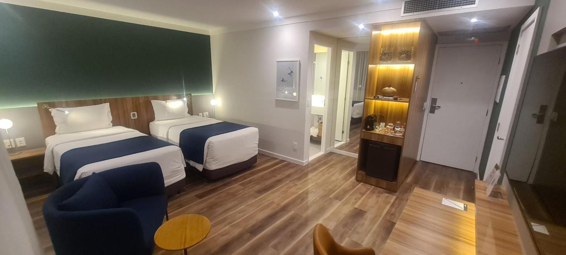 undefined Blue Tree Premium Faria Lima 3