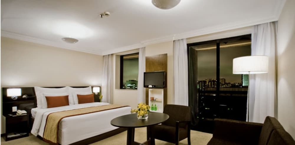 undefined Blue Tree Premium Faria Lima 10