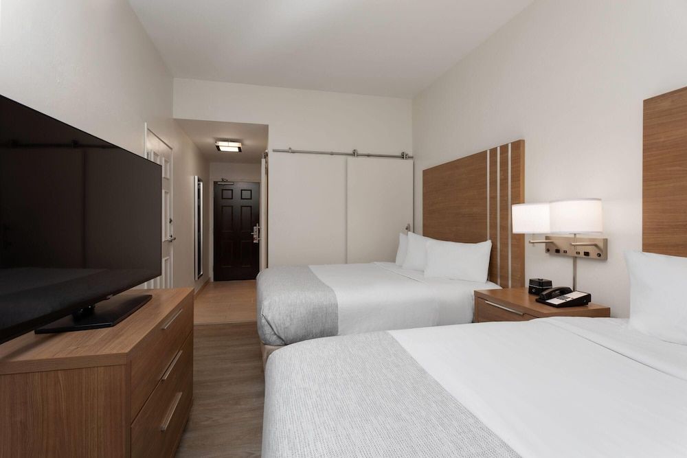Room, 2 Queen Beds, Non Smoking