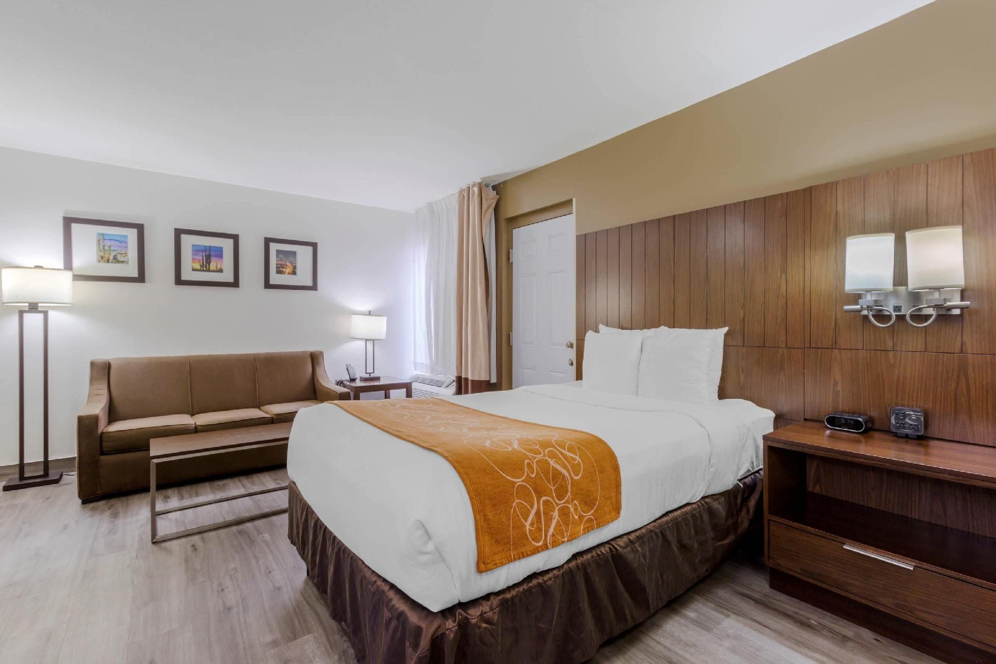 2 Double Beds, Suite, Nonsmoking