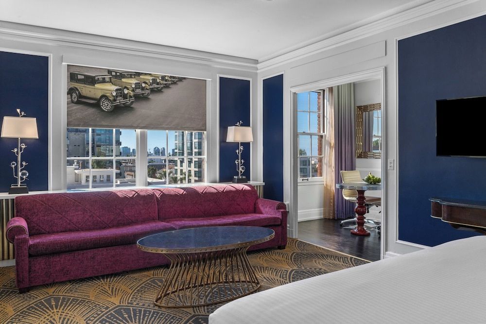 undefined Inn At The Park 3