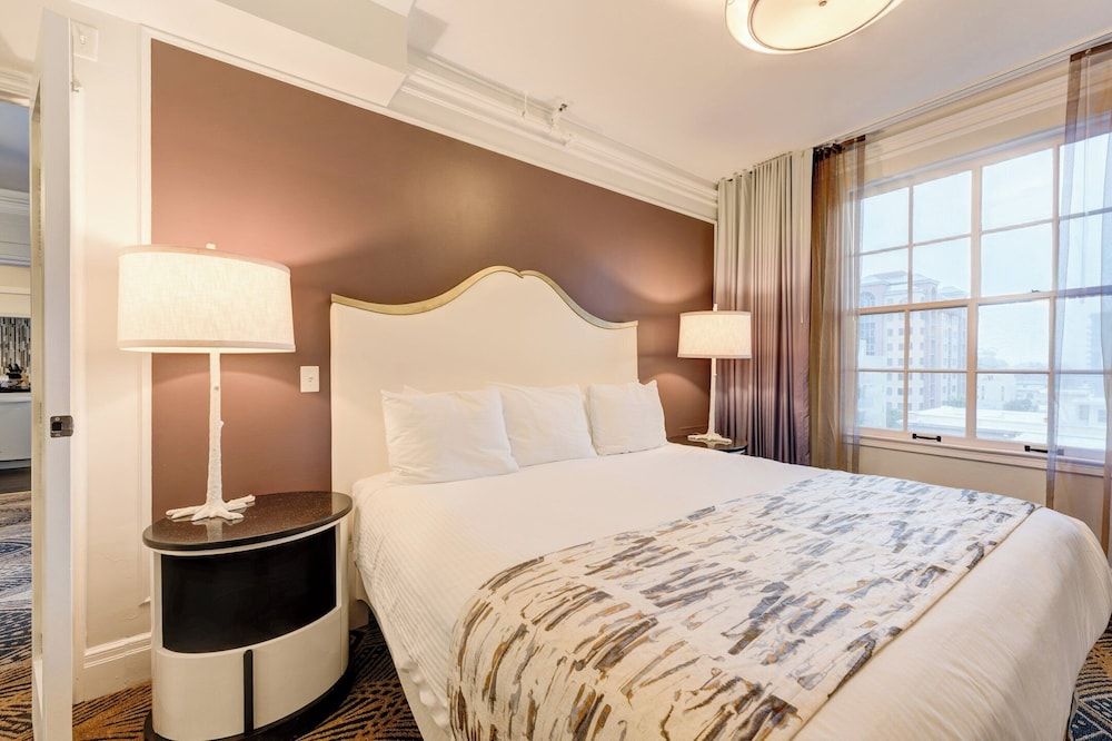 undefined Inn At The Park 5