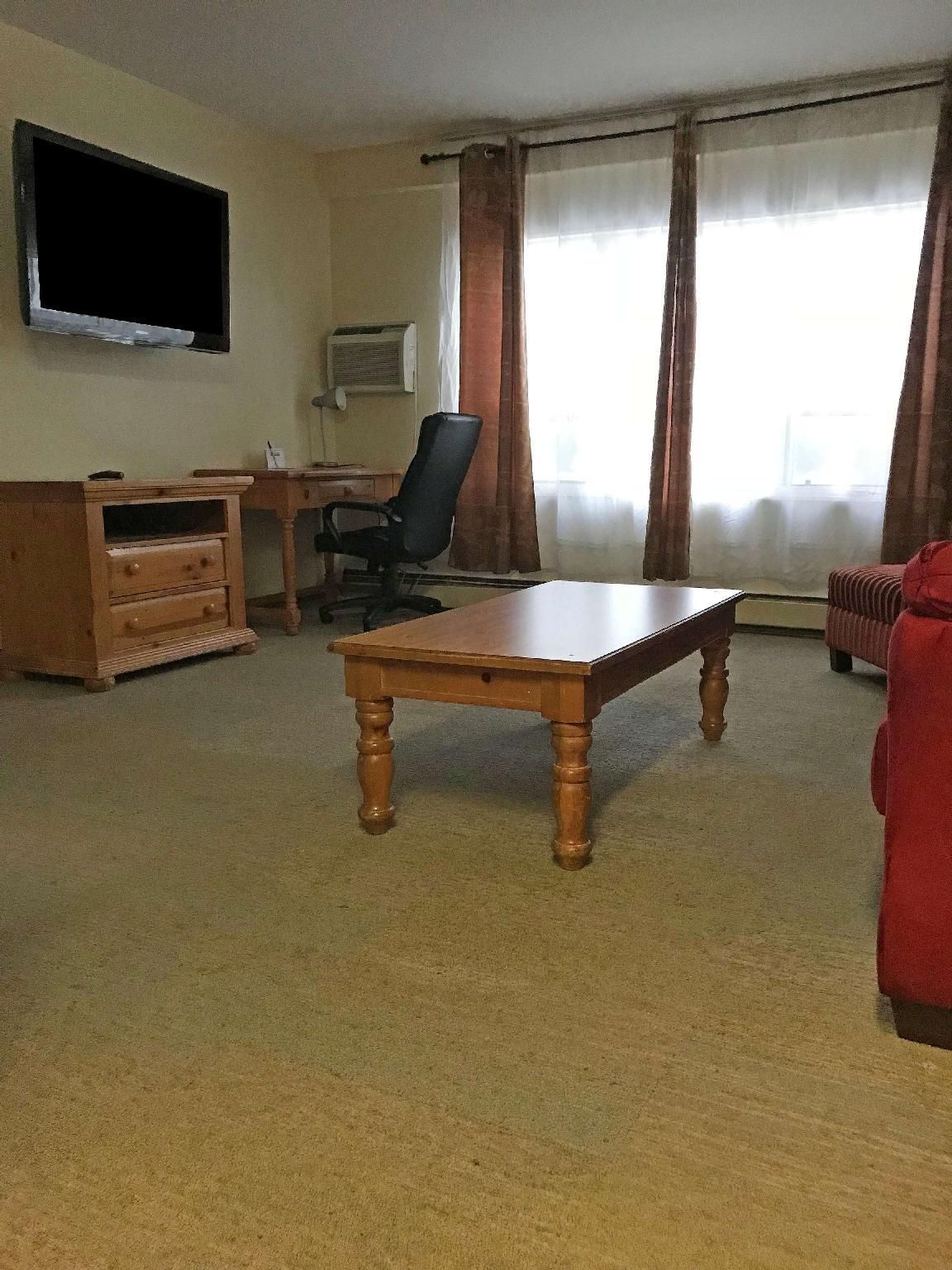 2 Queen Beds Kitchen 2 Rm Ste NS