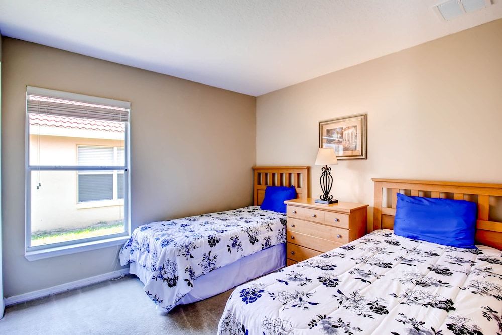 Advantage Vacation Homes Luxury Room, 5 Bedrooms (Pool Home, Sleeps 10) 10