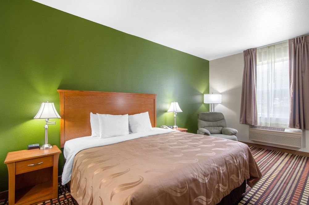 Standard Room, 1 King Bed, Non Smoking