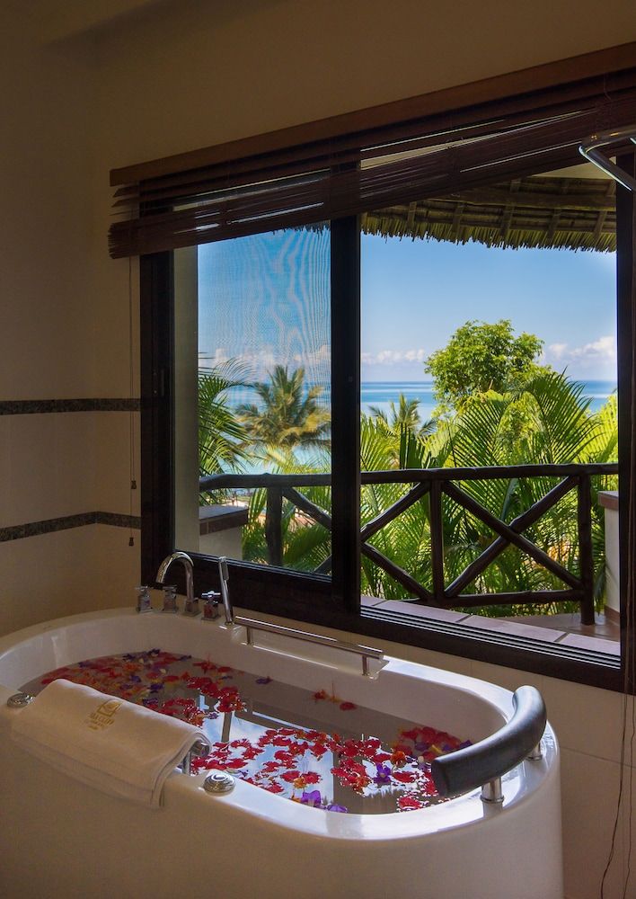 Sea Cliff Resort & Spa Deluxe Room 16