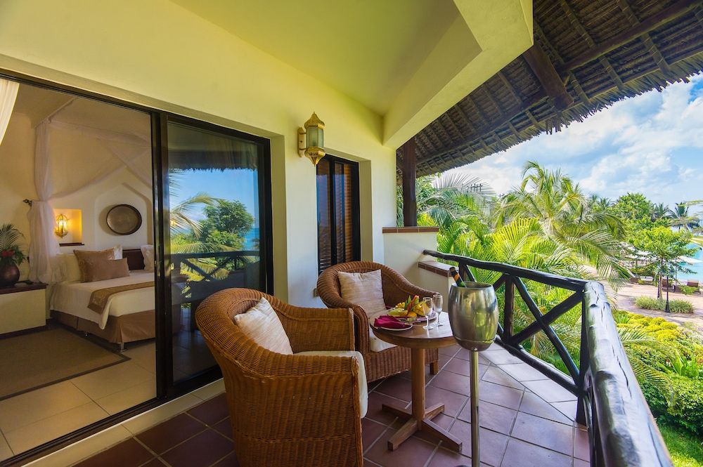 Sea Cliff Resort & Spa Deluxe Room 10