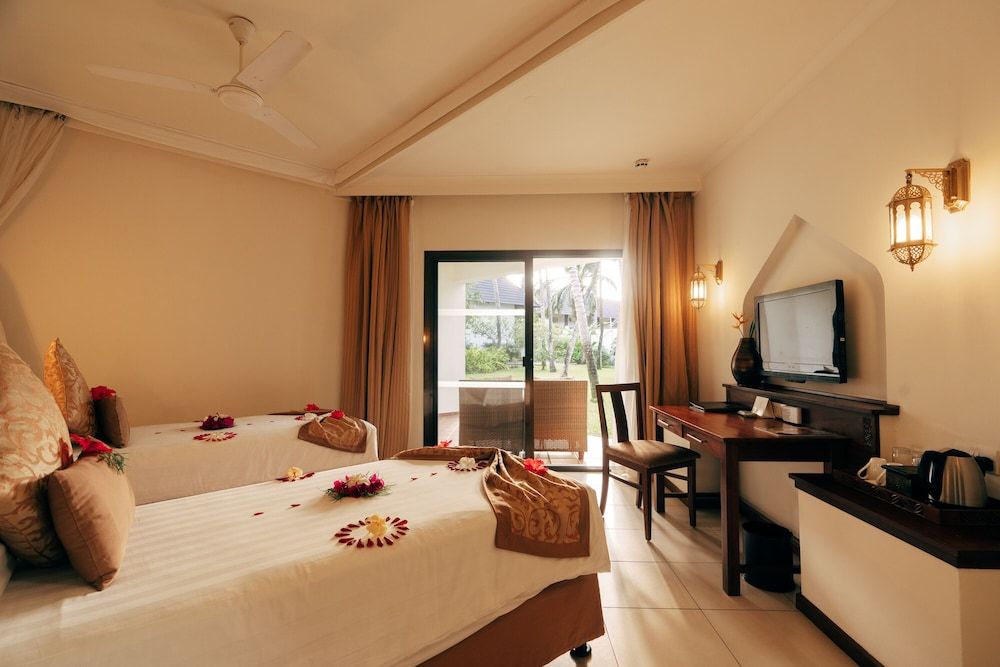 Sea Cliff Resort & Spa Superior Twin Room 3