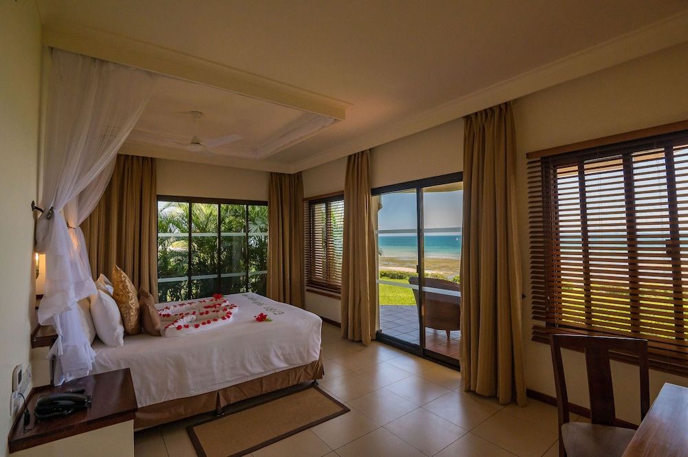 Sea Cliff Resort & Spa Deluxe Room 6