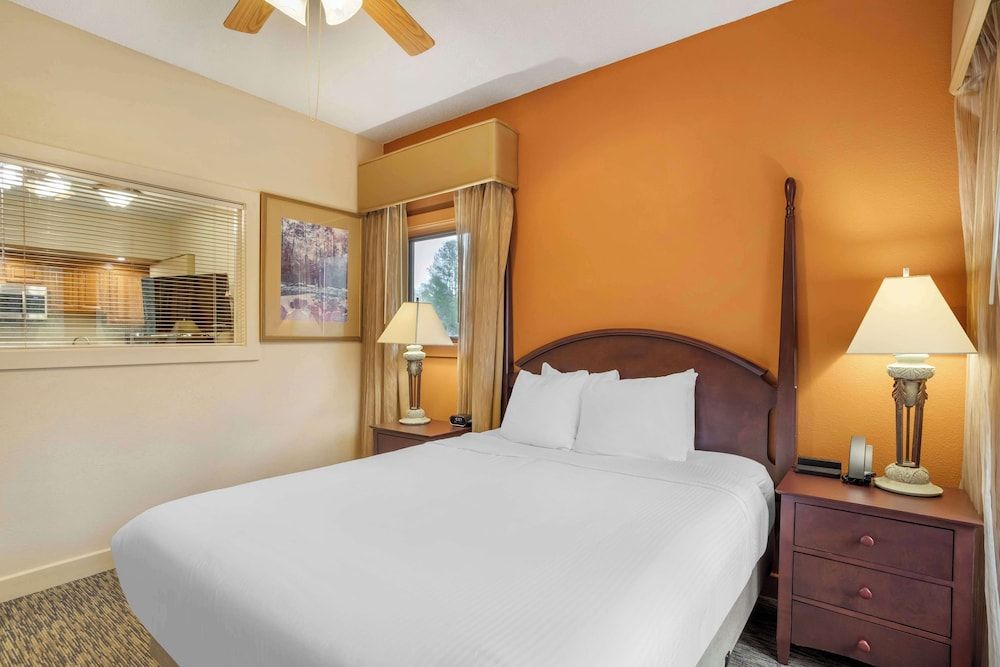 Hilton Vacation Club Bent Creek Golf Village Gatlinburg 1 Bedroom 1 Queen Suite