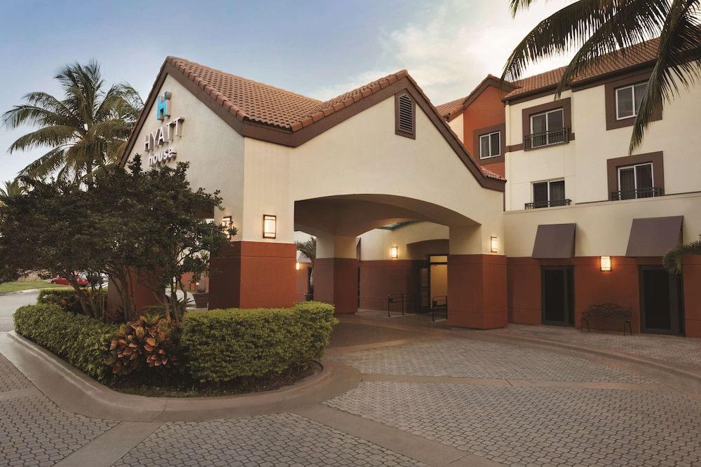 undefined HYATT house Miami Airport 7