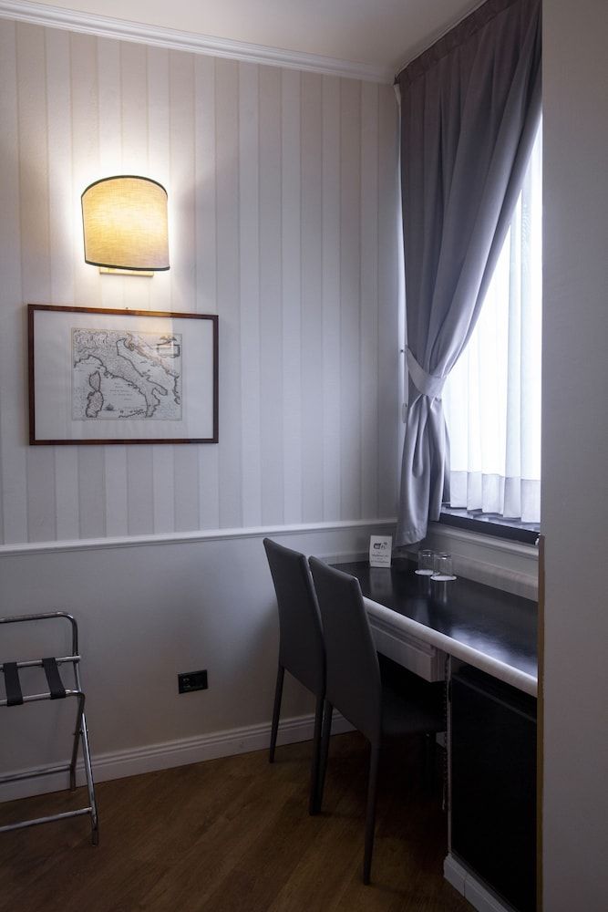 Hotel Flora Standard Double or Twin Room 41