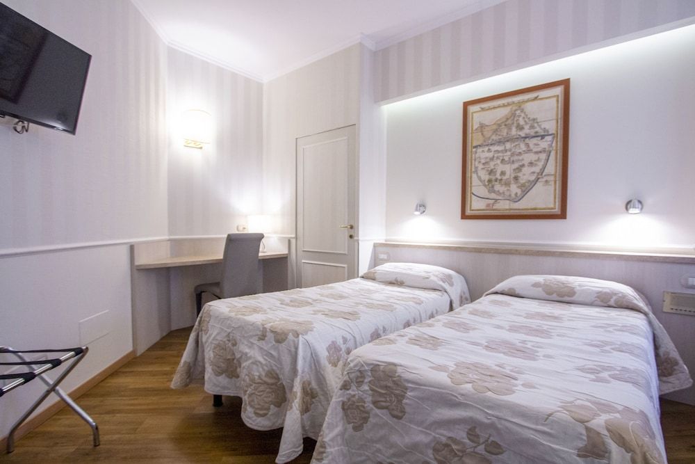 Hotel Flora Standard Double or Twin Room 31