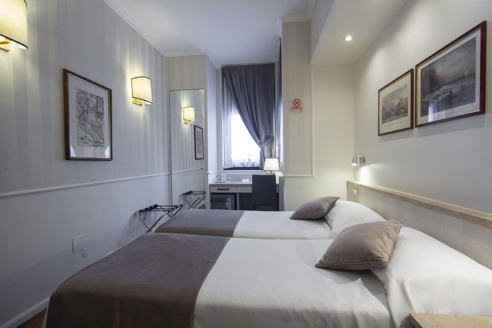 Hotel Flora Standard Double or Twin Room 17