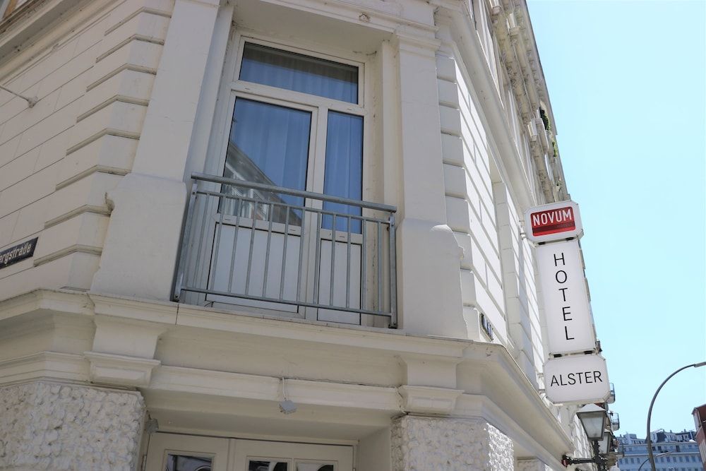 undefined Hotel Alster 10