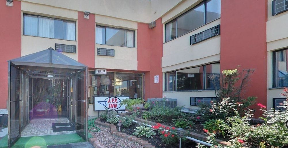 undefined JFK Inn 6