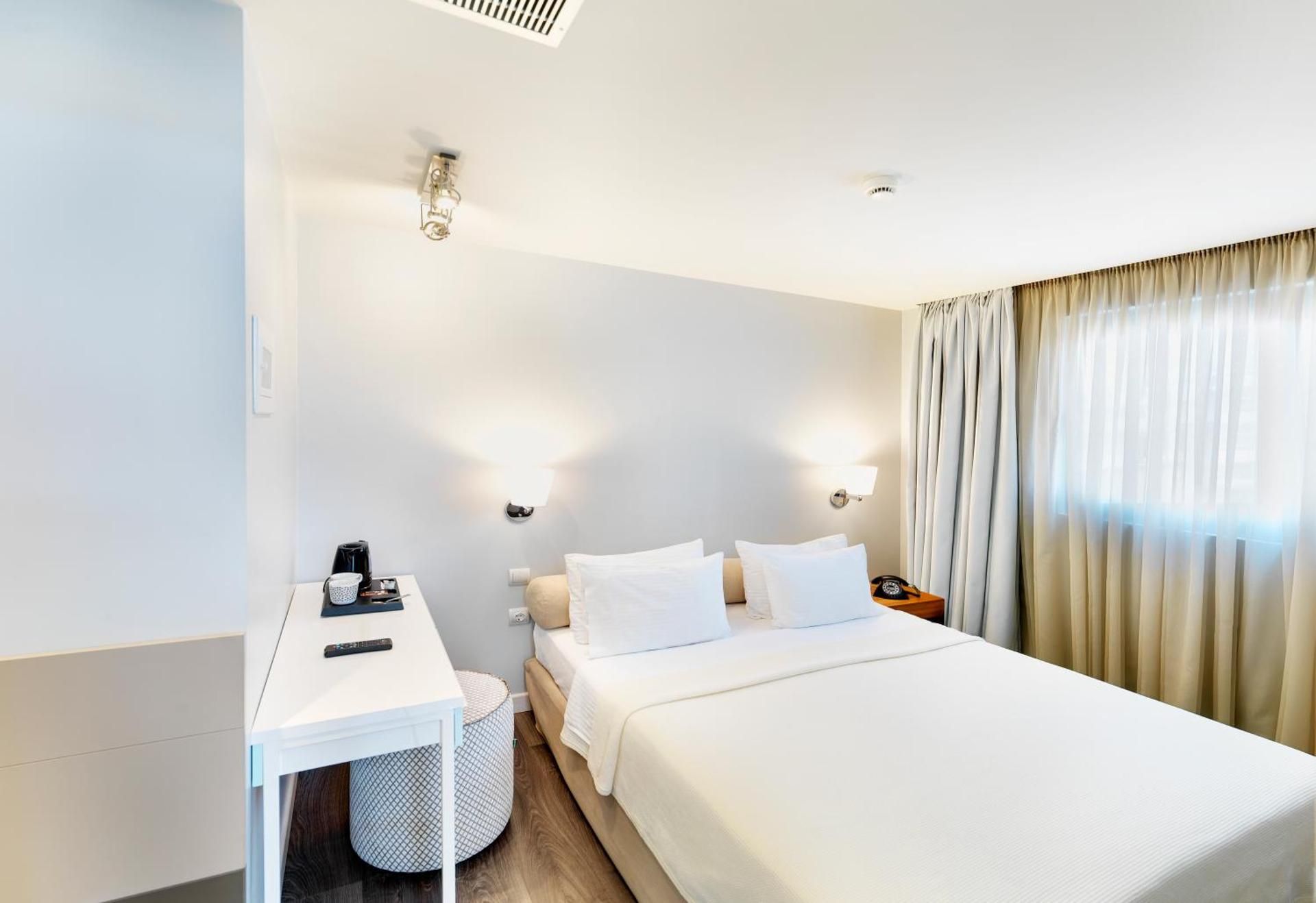 undefined Phidias Piraeus Hotel 5