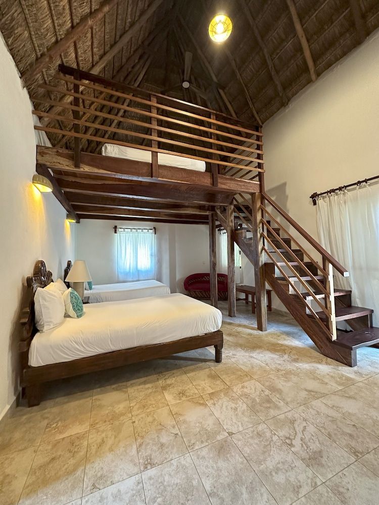 Na Balam Hotel Poolside Suite 2