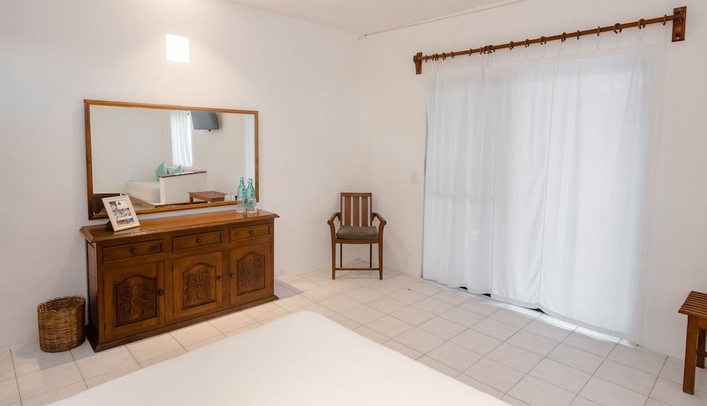 Na Balam Hotel Poolside Room 21
