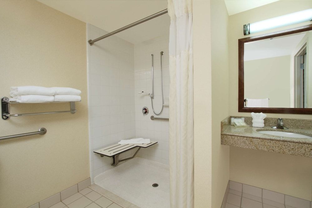 undefined Hilton Garden Inn Columbus-University Area 7