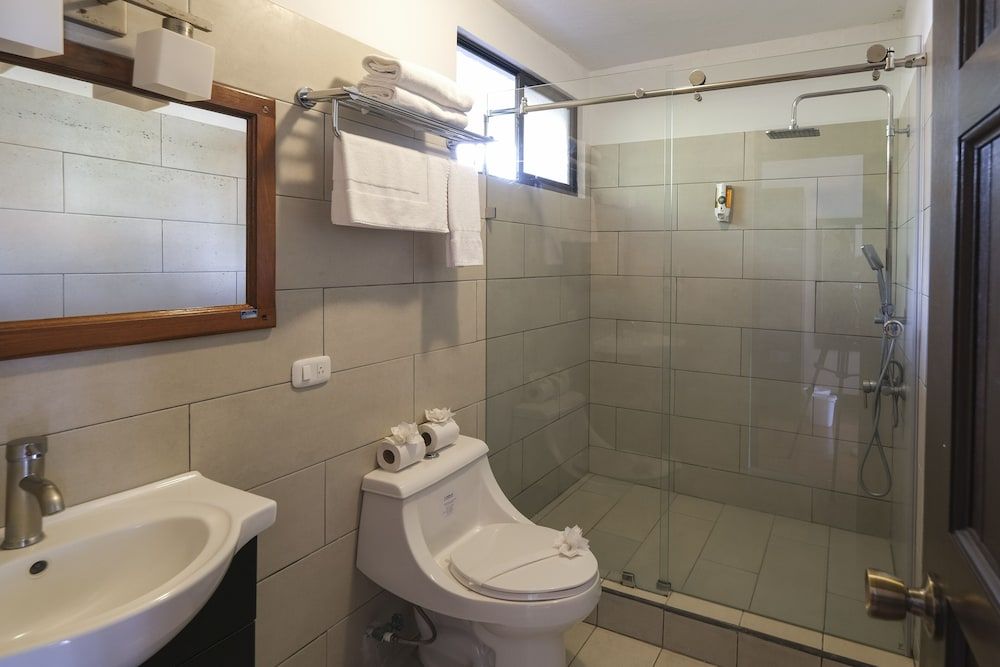 Terraza Del Pacifico Hotel Superior Room, 2 Double Beds, Pool View 5