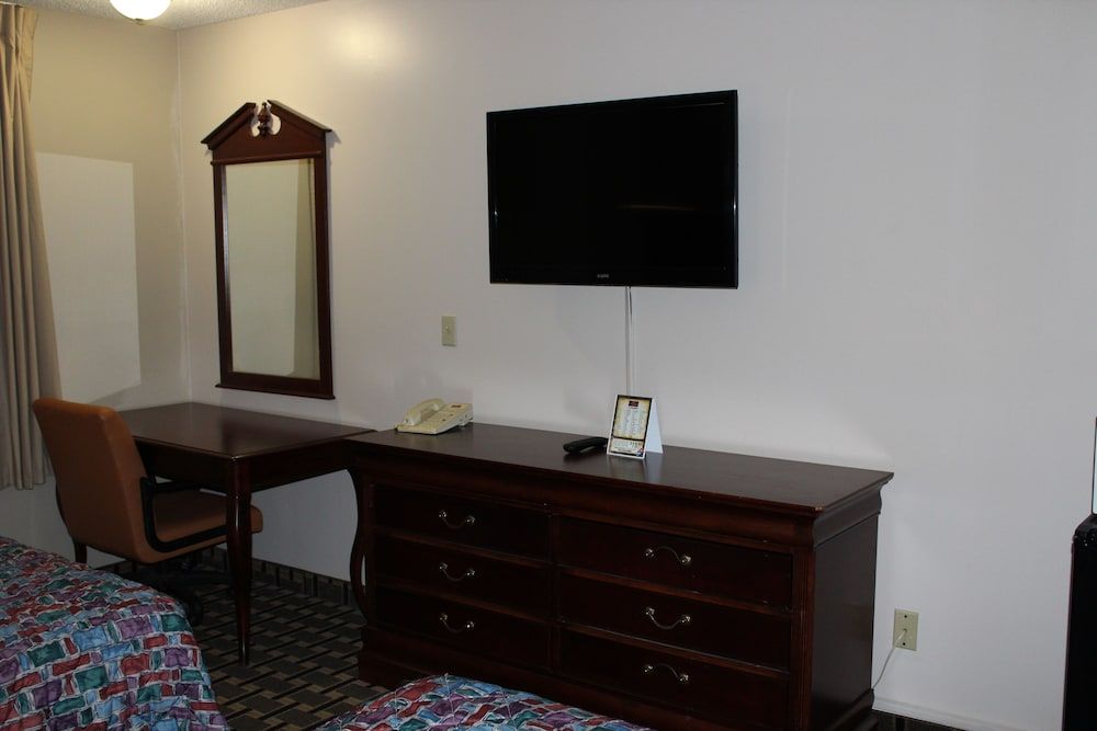 Coratel Inn and Suites Maple Grove 2 Double Beds Non-Smoking 23
