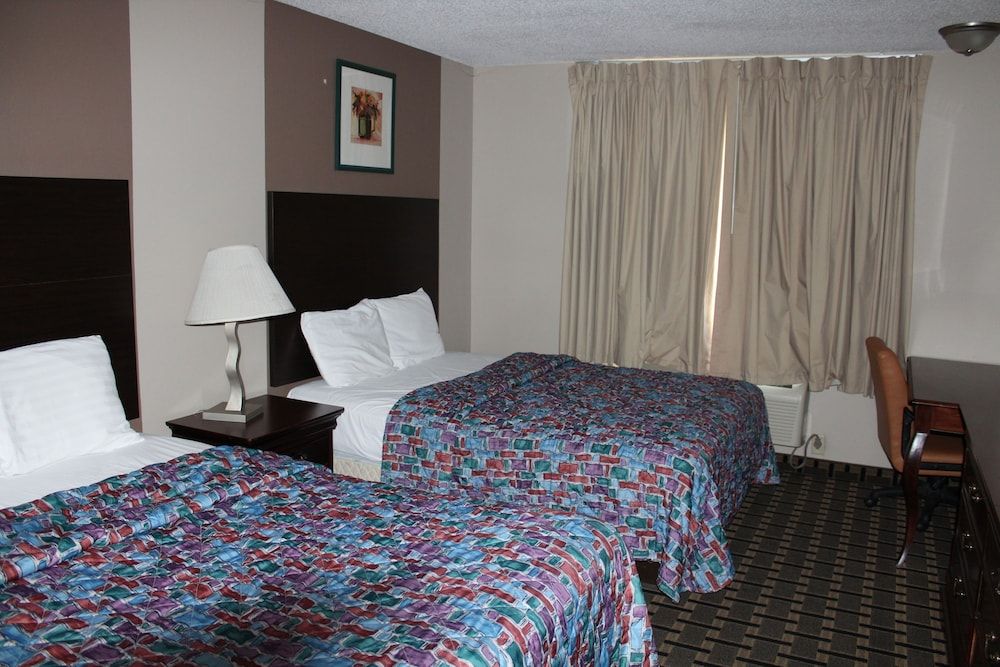 Coratel Inn and Suites Maple Grove 2 Double Beds Non-Smoking 7