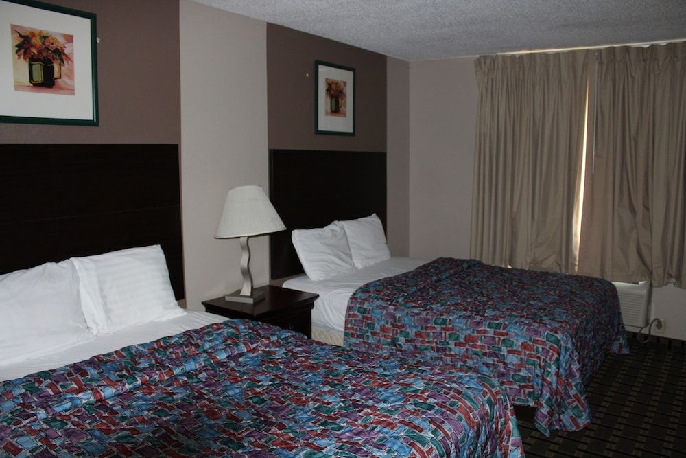 Coratel Inn and Suites Maple Grove 2 Double Beds Non-Smoking 6