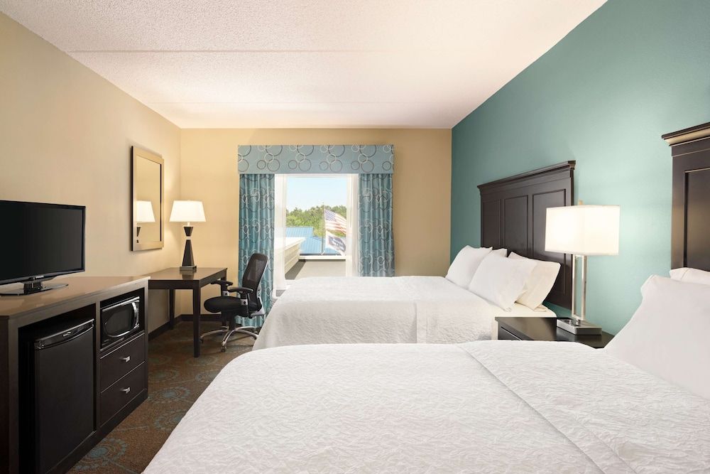 Room, 2 Queen Beds, Accessible, Non Smoking