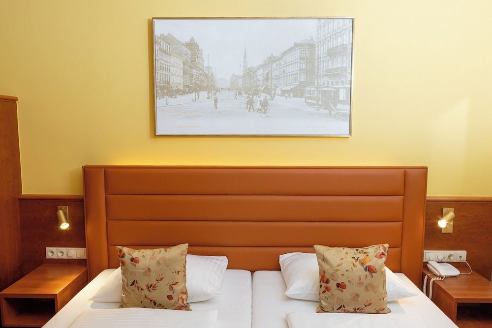 Austria Classic Hotel Wien Standard Double or Twin Room, City View 5