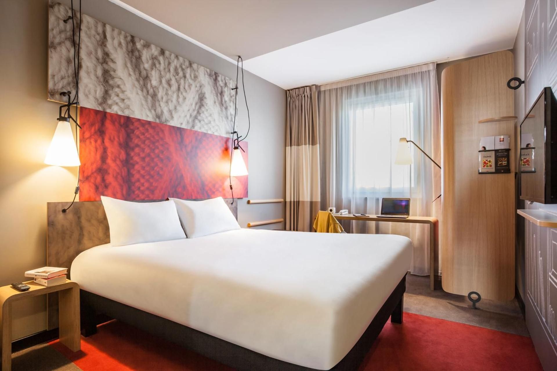 Standard Room with 1 double bed