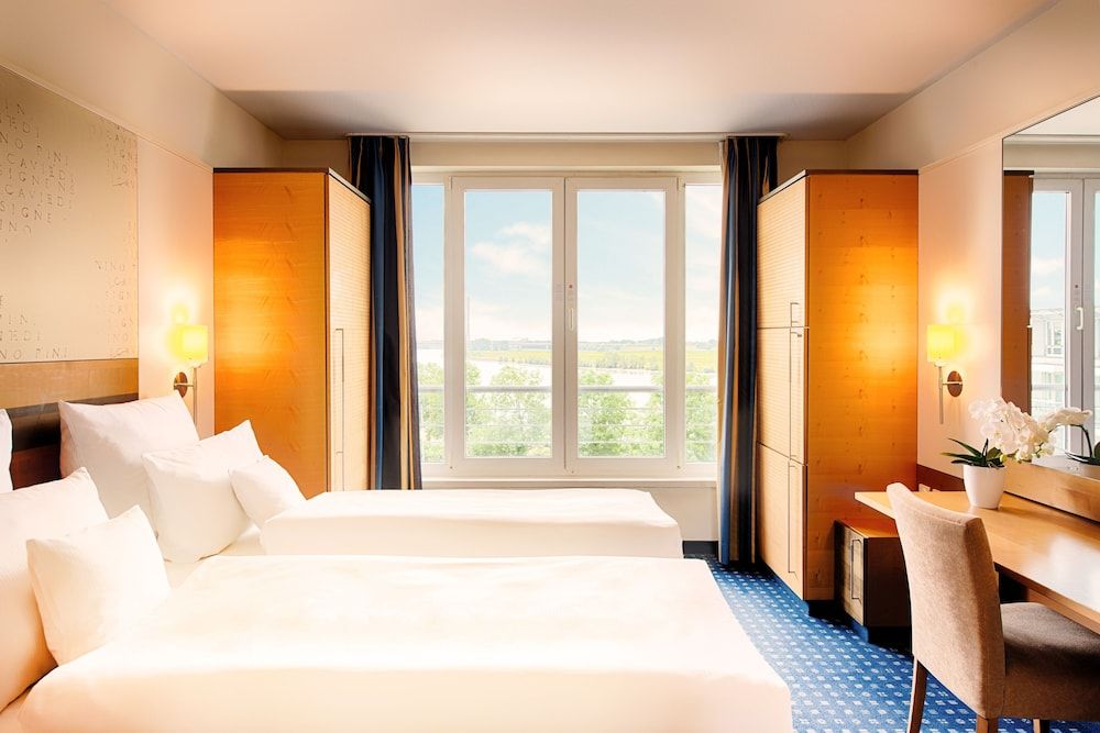 Welcome Hotel Wesel Executive Suite, River View