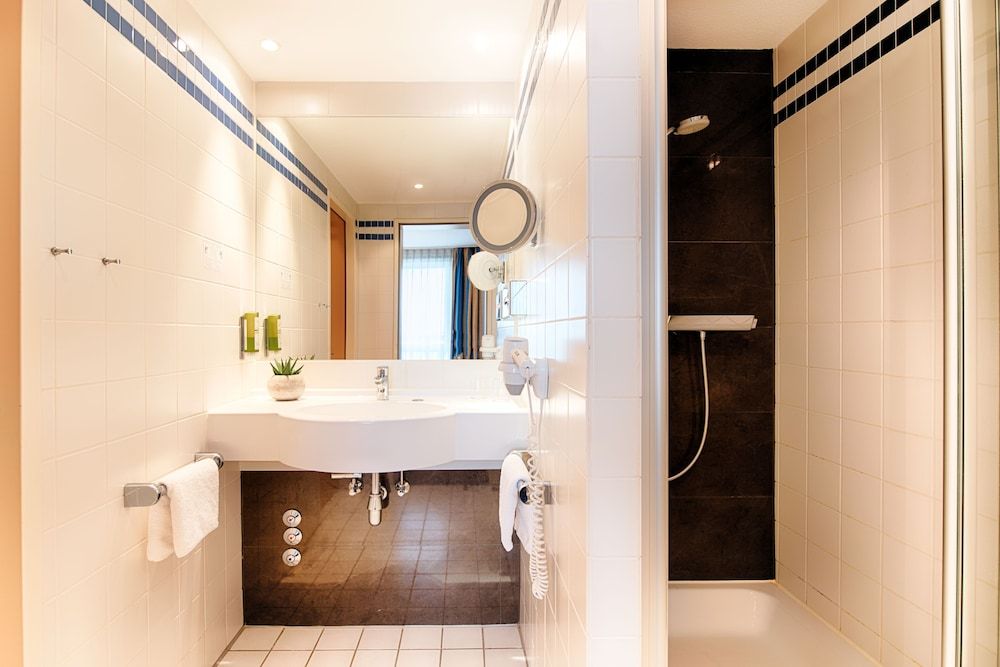 Welcome Hotel Wesel Superior Suite, City View 2