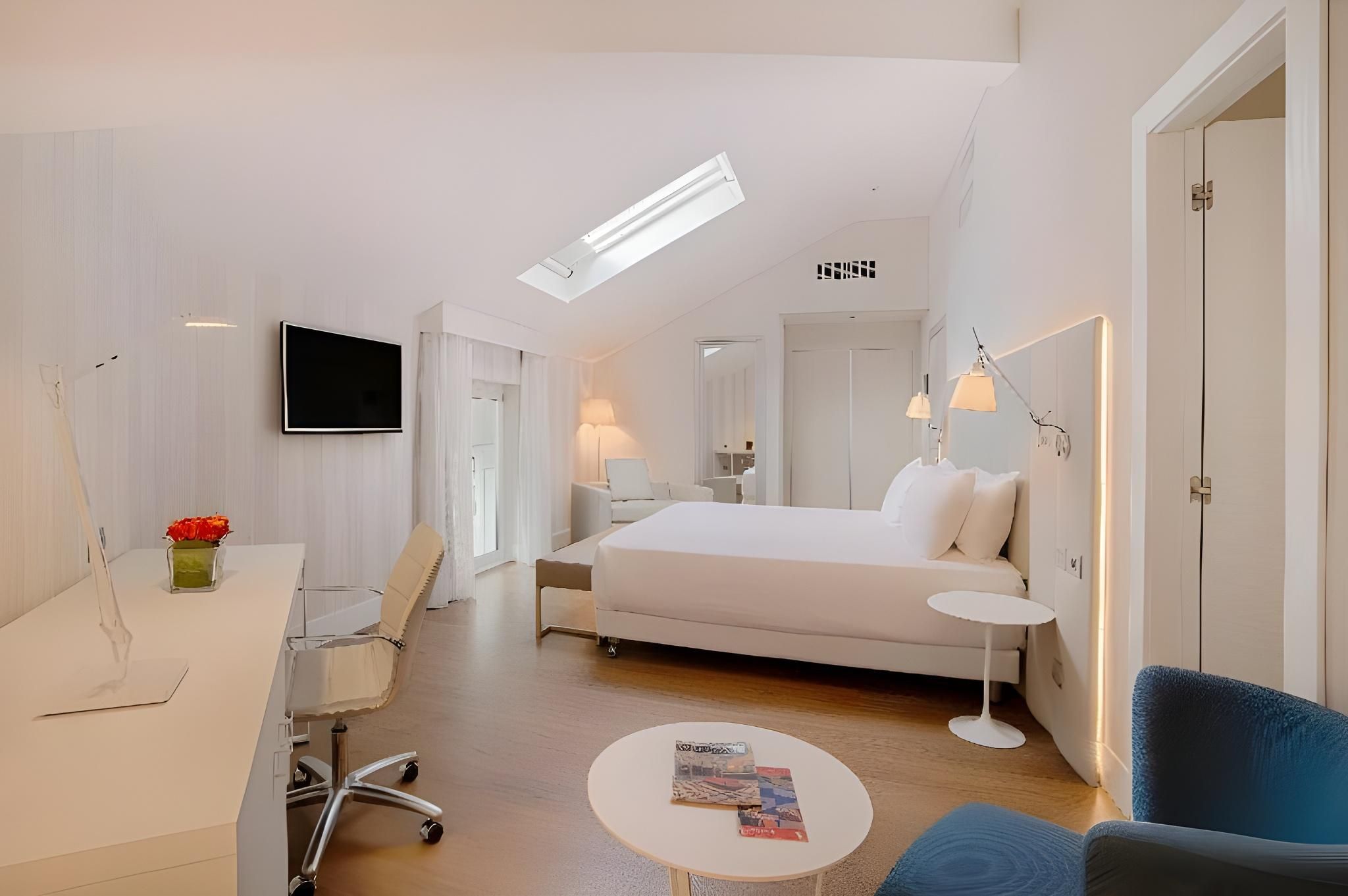 NH Genova Centro Standard Room 3