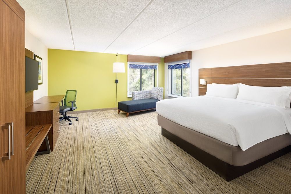 Standard Room, 1 King Bed