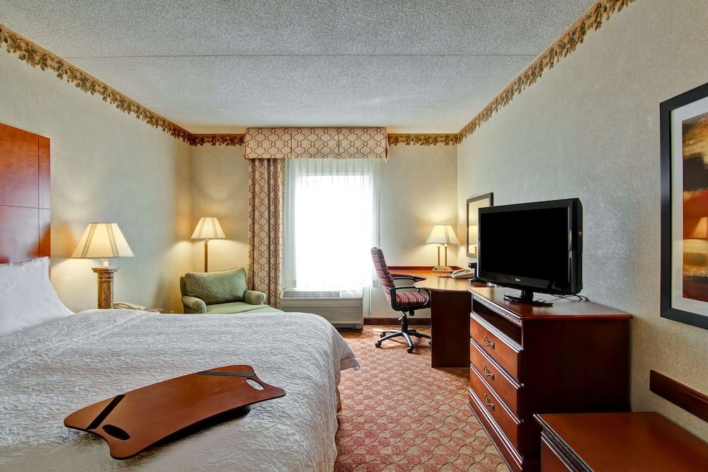 Standard Room, 1 King Bed