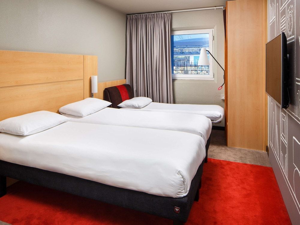 undefined ibis London Wembley 2