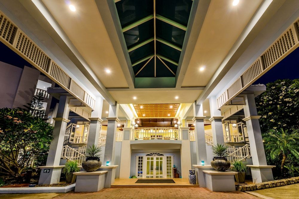 undefined Andaman Seaview Hotel 4