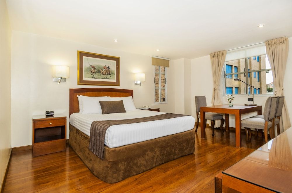 Hotel Porton Bogota Standard Double Room, 1 Queen Bed 2