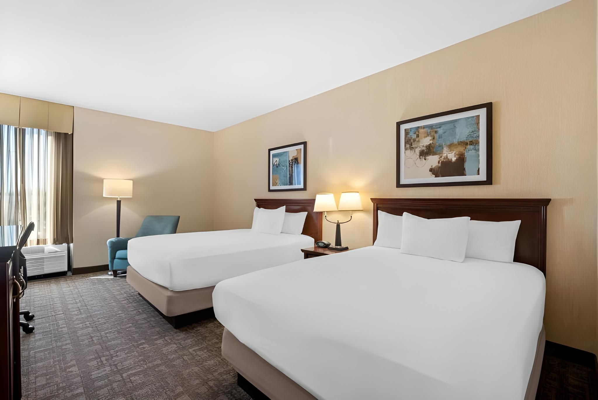 2 Queen Beds, Nonsmoking, Accessible