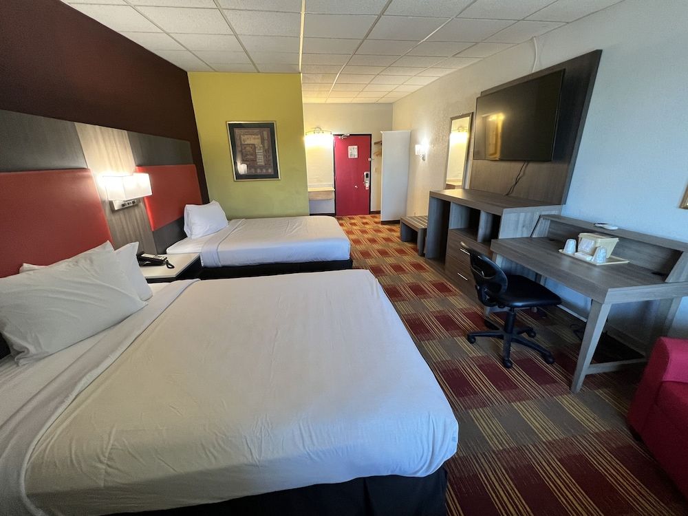 Countryside Suites Kansas City Independence I-70E Sports Complex Hotel Double Room, 2 Queen Beds, Non Smoking 2