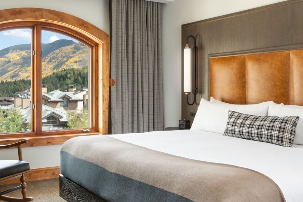 Room, 1 King Bed, Patio (Mobility Accessible, Roll-In Shower)