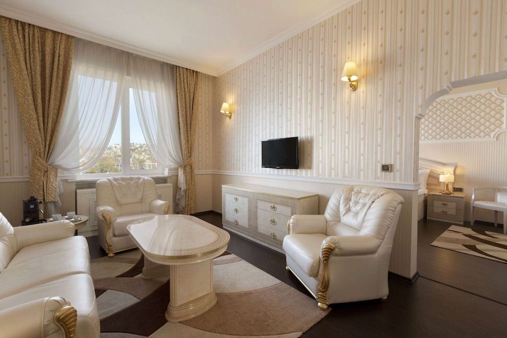 Presidential Room, 1 King Bed