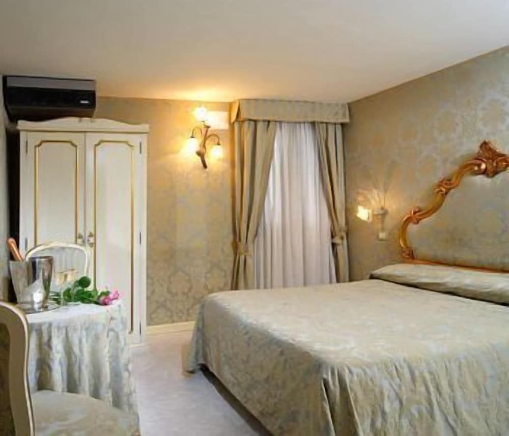 undefined Hotel San Giorgio 2